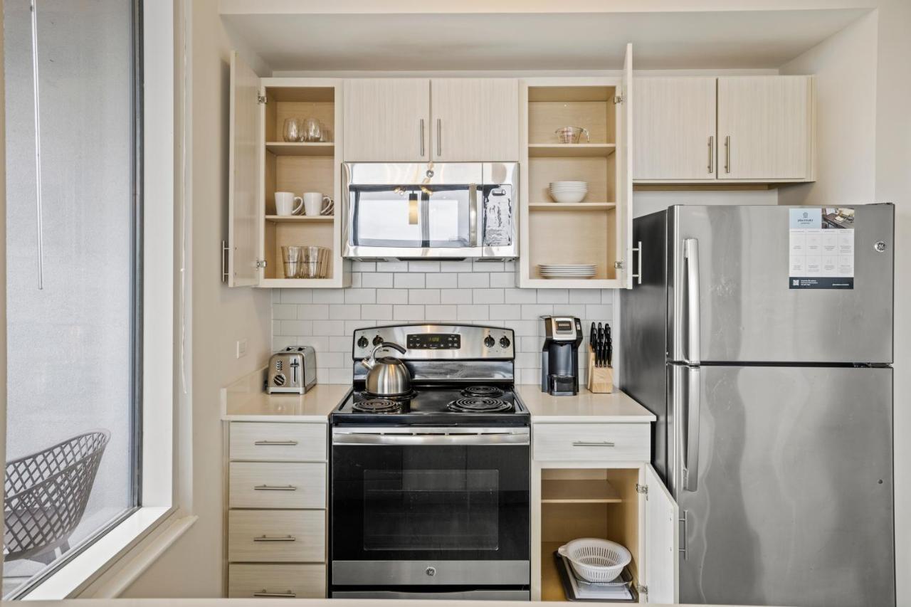 Placemakr Premier Sobro Нашвил Екстериор снимка A typical kitchen in a typical apartment