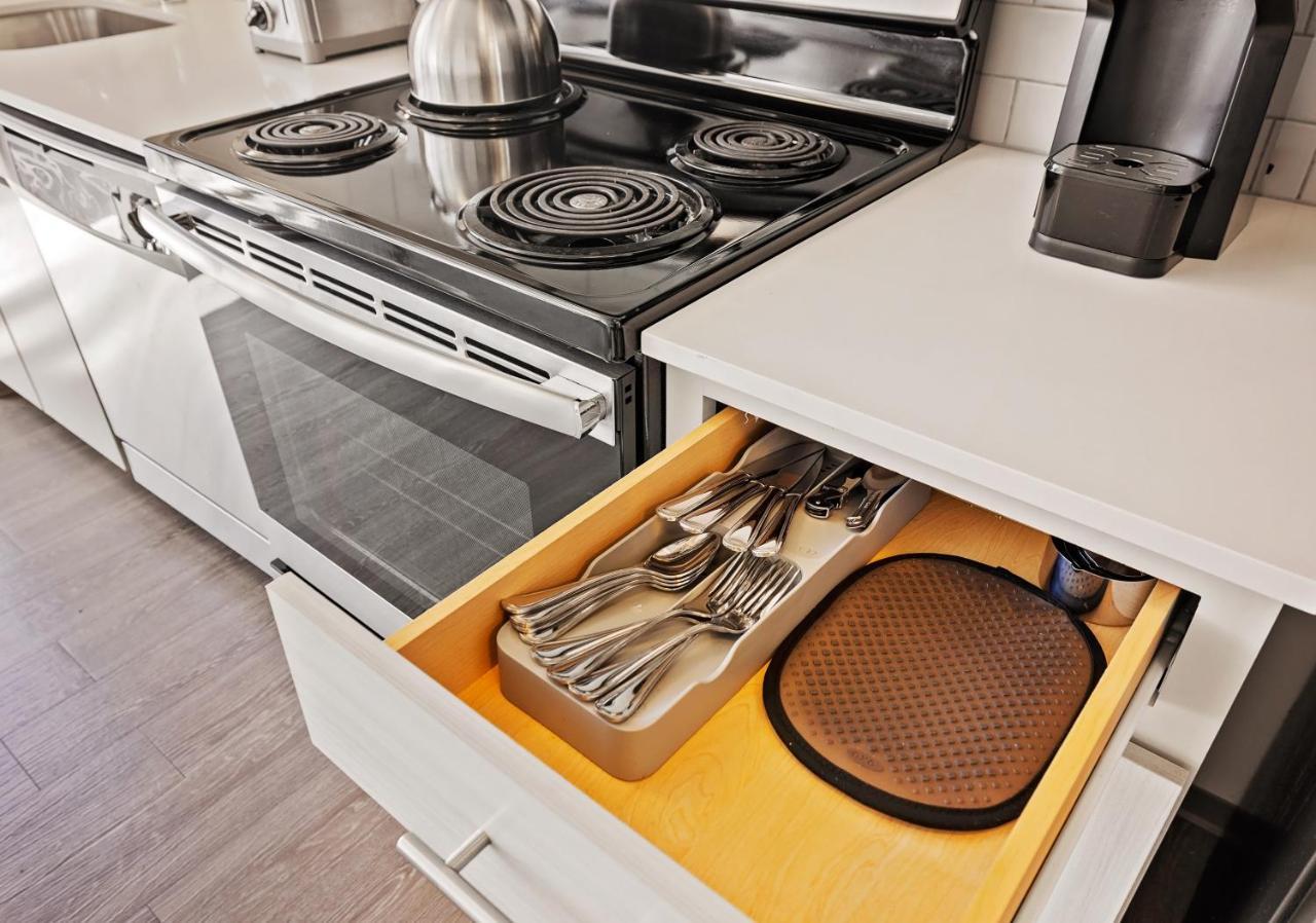 Placemakr Premier Sobro Нашвил Екстериор снимка A kitchen drawer