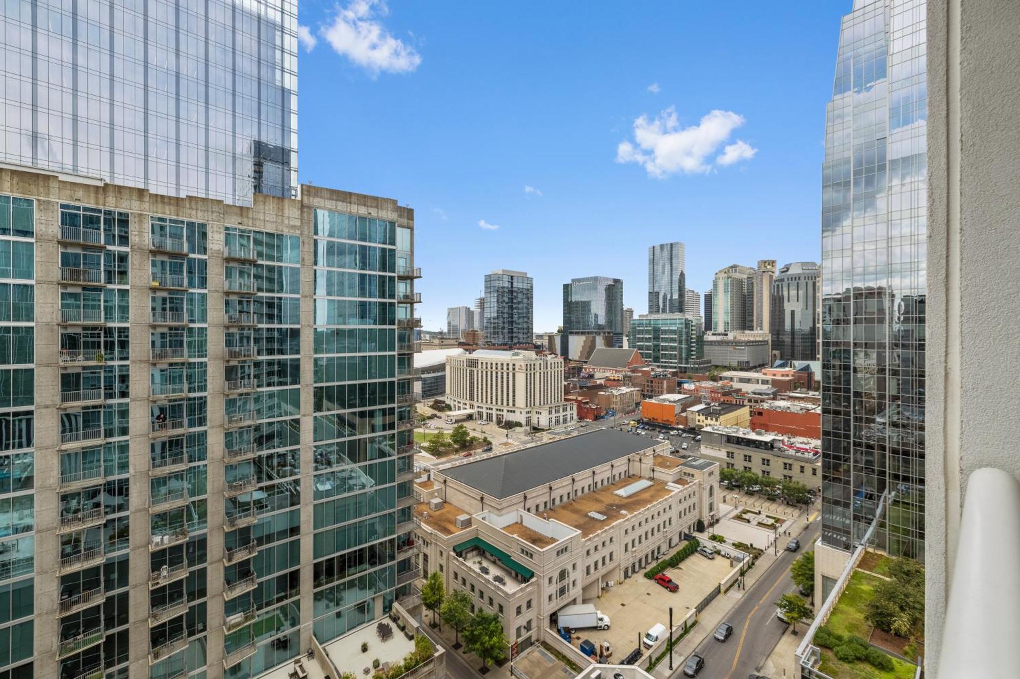 Placemakr Premier Sobro Нашвил Екстериор снимка View from the 10th floor of the building